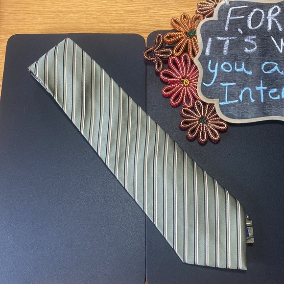 202-You Are InTIEresting 🖤 George - Picture 7 of 10